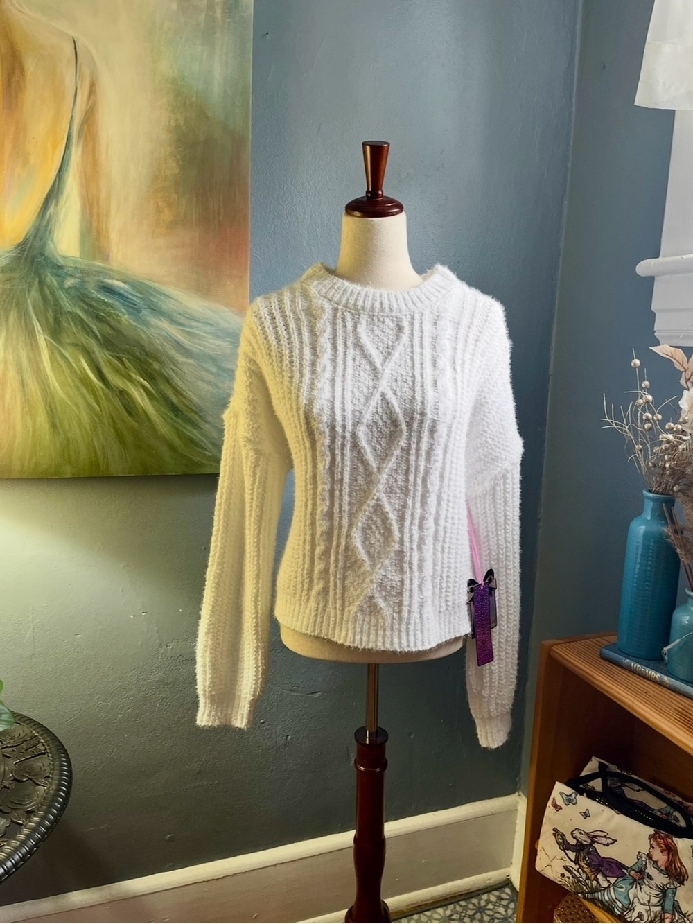 NWT Ladies Size L, Steve Madden White, Drop Shoulder Cozy Sweater